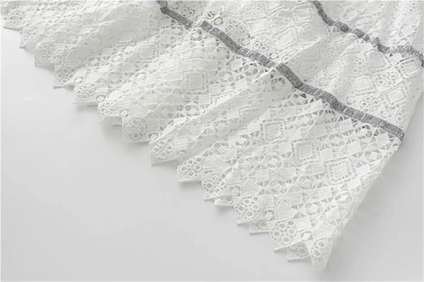 Womens White Lace Maxi Dress Long Sleeve Boho V Neck Flare Sleeve Vintage A Line Dress for Wedding Party Beach