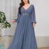 Women's Floor Length V Neck Lantern Sleeves Floral Applique Plus Size Formal Dresses for Curvy Women