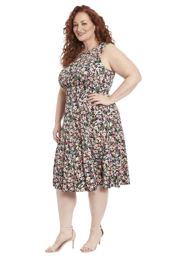 Women's Sleeveless Inset Waist Midi Fit and Flare Dress